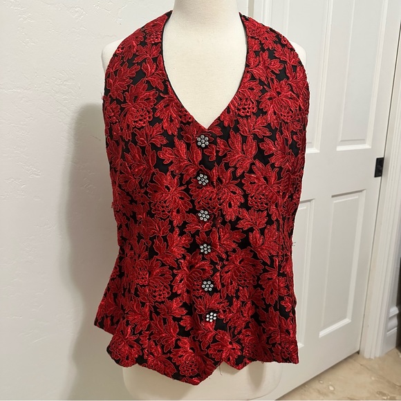 Couture lace formal halter top. Imported Italian lace. - Picture 2 of 7